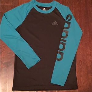 Girls soccer long sleeves. Great condition.